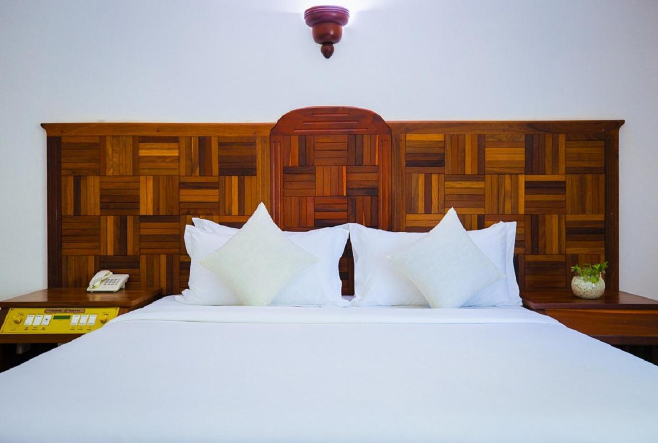 Pierre Hotel Siem Reap Zewnętrze zdjęcie